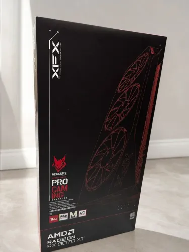 Placa de Vídeo XFX Radeon RX 9070 XT 16GB Mercury Magnetic Air OC ? Preta [Lacrada]