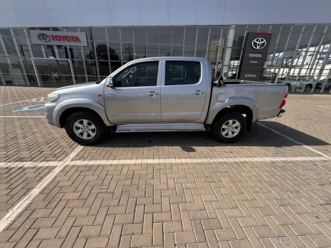Toyota Hilux CD SR 4X2 2.7 16v/2.7 Flex Aut. 2015