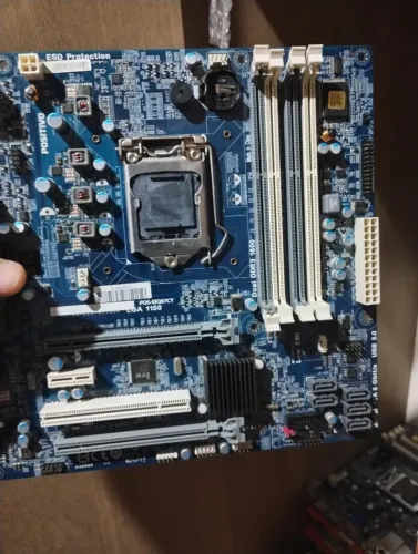 Placa Mãe 1150 + Processador xeon 1265l e COM CHAVE DO WINDOWS NA BIOS