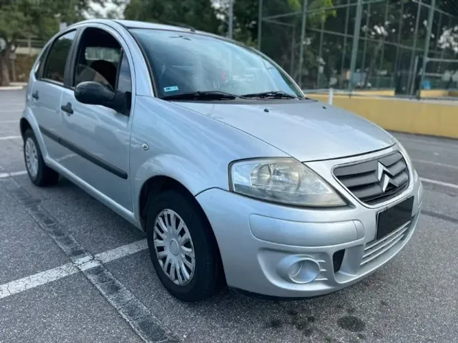 Citroen C3 GLX 1.4/ GLX Sonora 1.4 Flex 8V 5P 2010