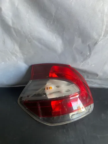 Lanterna fiat mobi lado esquerdo original 