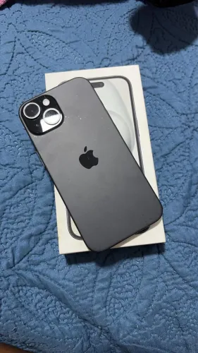 iPhone 15 128gb muito conservado