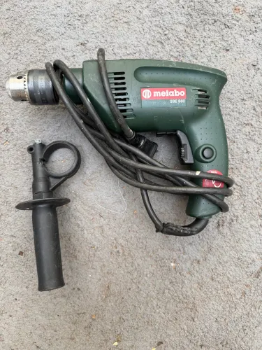 Furadeira de Impacto Metabo SBE 560 Profissional 1/2?