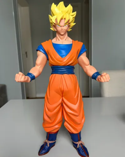 Boneco Goku Gigante 44 Cm Dragon Ball Z Action Figure