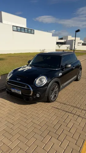 Mini Cooper S 2.0 Turbo 16V 3P Aut. 2015