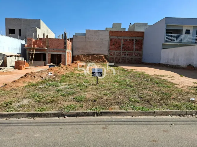 Excelente lote à venda com 200m² de área útil