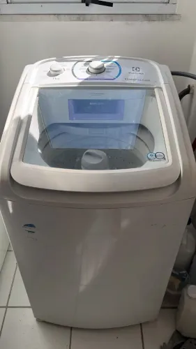 Máquina de Lavar Electrolux Essential Care LES11 - 11kg - Ótimo Estado