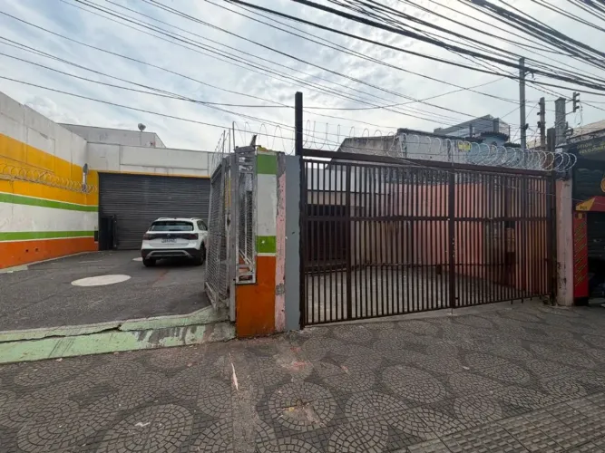 Terreno 560m2 - Centro - Frente Praça Getúlio Vargas