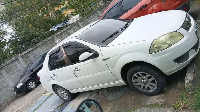 Fiat Siena EL 1.4 MPI Fire Flex 8V 4P 2015