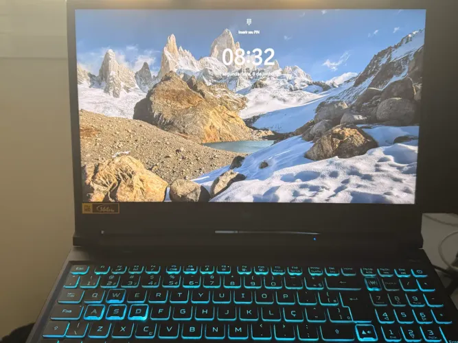 Notebook Helios 300 RTX 3070 i7-11800H