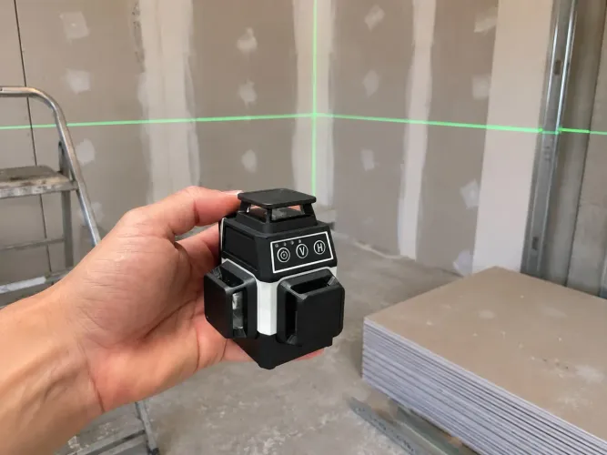 NÍVEL A LASER VERDE 12 LINHAS 3D PRACMANU - PROFISSIONAL ALTA PRECISÃO E AUTONIVELANTE