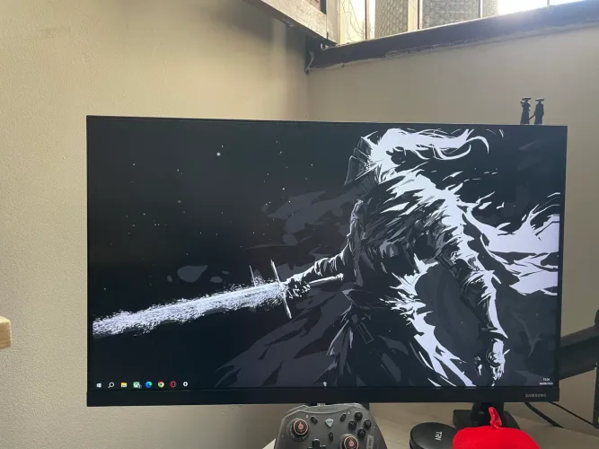 Monitor Samsung 24? com suporte articulado
