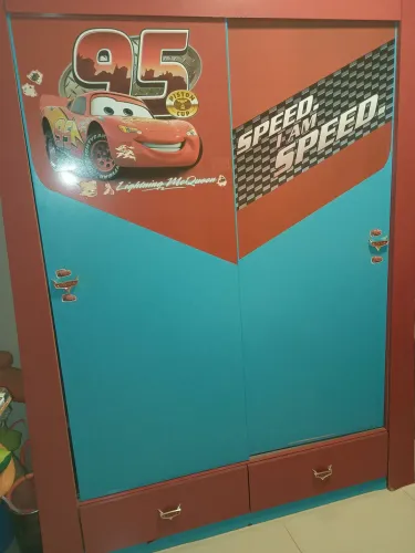 Guarda roupas relâmpago McQueen disney carros