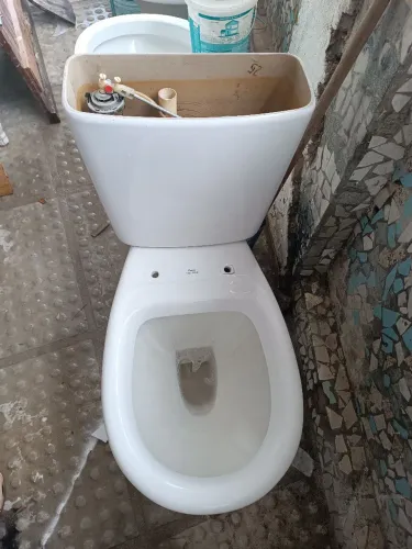 Vaso sanitário Deca com caixa acoplada (leia o anúncio)