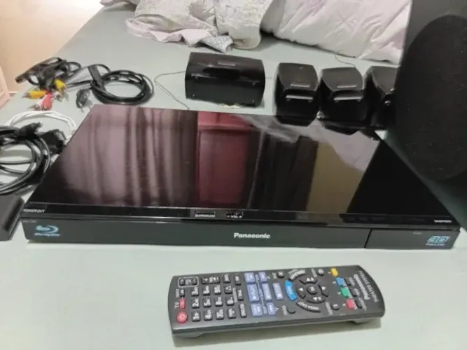 Home Theater Panasonic SA-BTT270