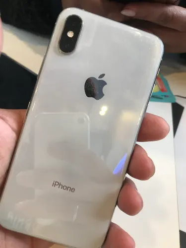 iPhone XS novinho, bateria:75% 256 gigas! É pra quem gosta de espaço!