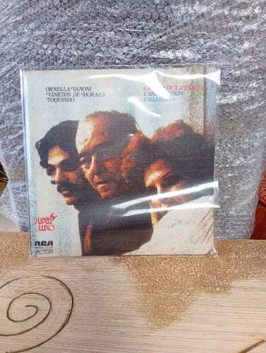 Disco vinil Ornella vanoni Vinícius de Moraes toquinho