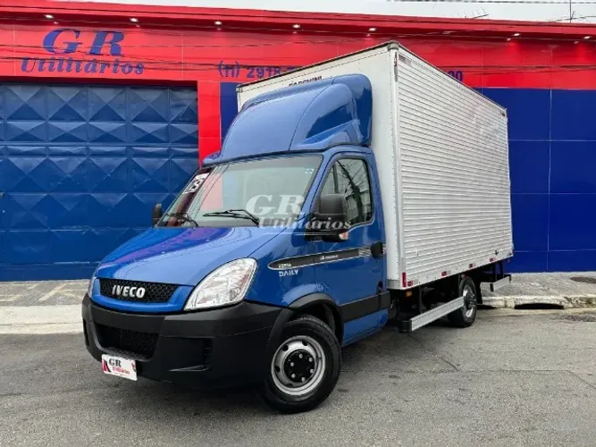 Iveco Daily 35s14 2019 Baú