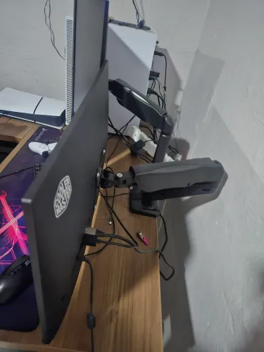 Monitor Qhd 27 cooler master