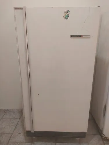 Geladeira GM Frigidaire 