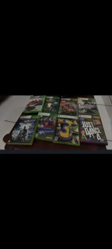 Vendo 8 jogos Xbox 360, alguns discos estão arranhados