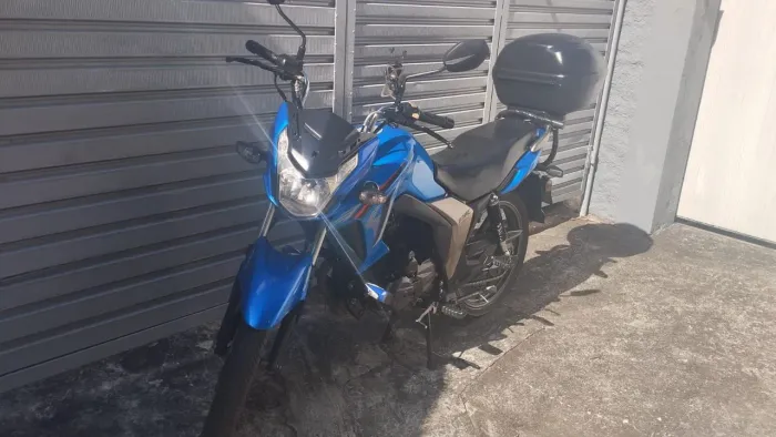 Moto top