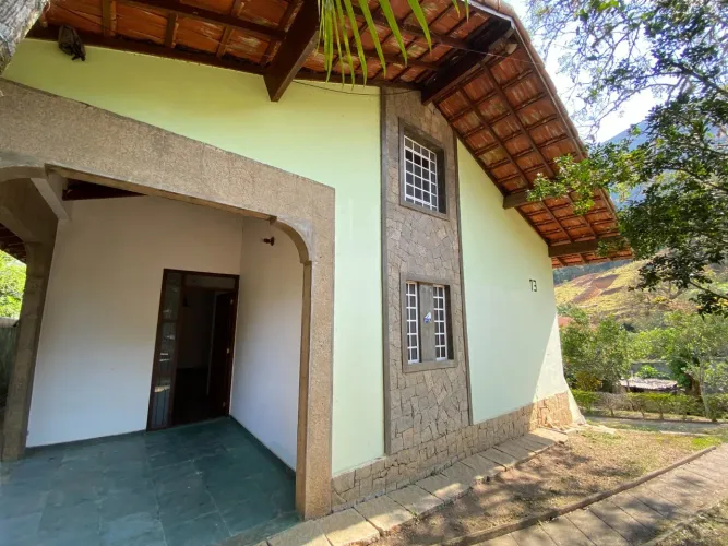 Casa com Piscina e Sauna para Locação no Cônego, Nova Friburgo