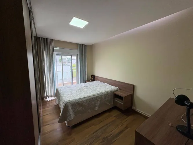 Sobrado com 3 dormitórios para alugar, 250 m² por R$ 8.570/mês - Condomínio Terras do Vale