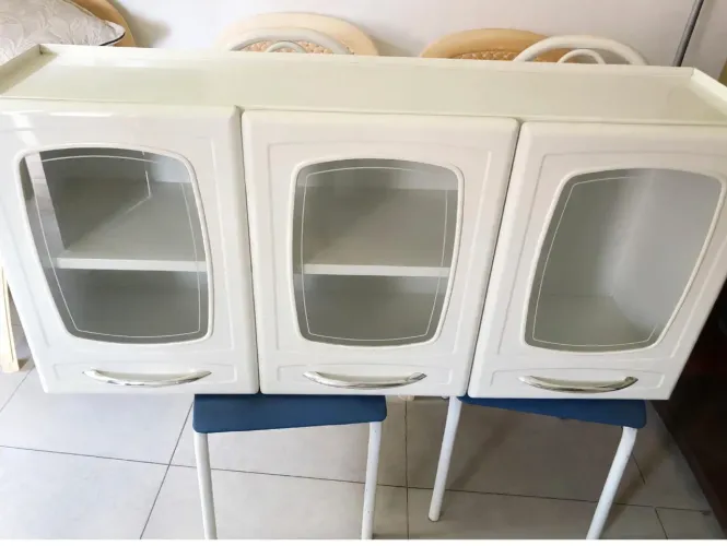 Estou de mudança estou vendendo esses móveis