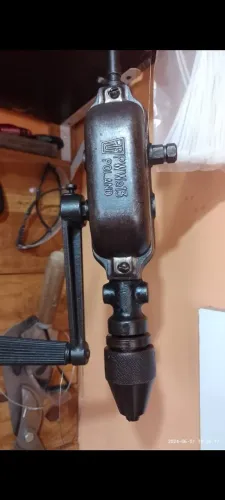 Furadeira Manual Polonesa Pww E13 (Antiguidade Anos 50)