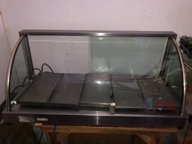 Estufa para salgados. 