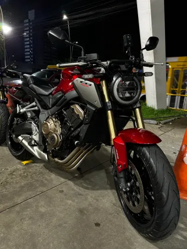 CB 650r 22/23 NÃO ACEITO TROCAS