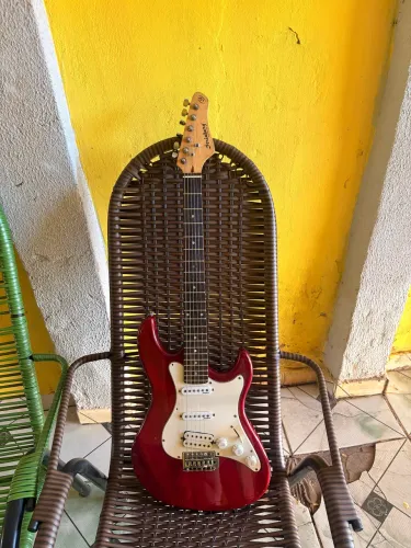 Guitarra Strinberg Leia o anúncio