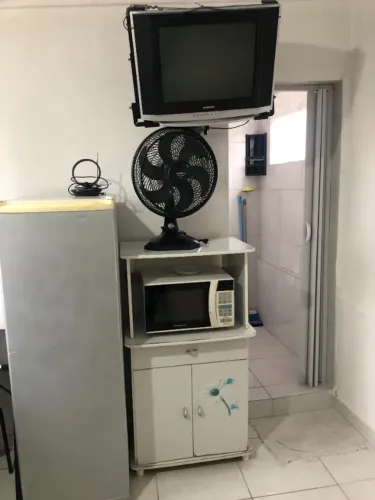 Suíte Mobiliado Ind. - Masculino