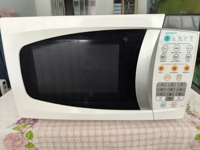 Microondas Electrolux,18 litros, entrego e garantia
