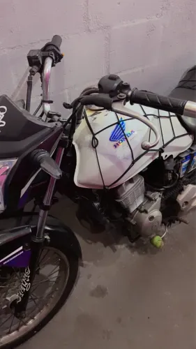 Moto boa para trabalho 