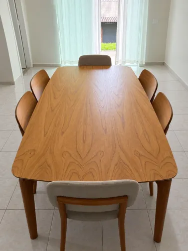 Mesa Moda Laminado (180x100x75) com 6 cadeiras tecido