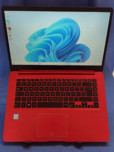 * Notebook i5 7°Ger. C/BAT *C/ BRINDE
