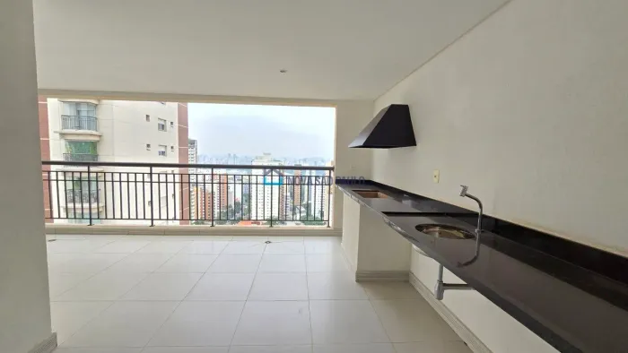 Amplo apartamento novo (5 anos de garantia) contra piso, terraço gourmet churrasqueira na