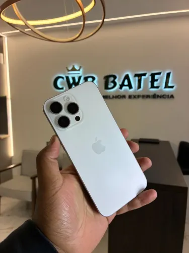 iPhone 16 Pro Max 256Gb Silver 90% - Loja Fisica