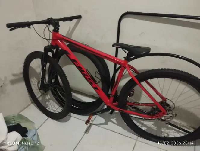 Bicicleta aro 29 vermelha
