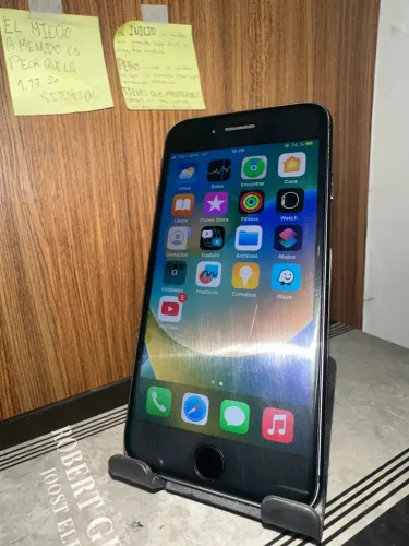 iPhone 8