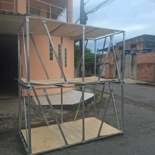 Porta pallet prateleiras, gaiola para armazenamento.