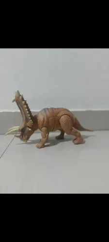Pentaceratops mattel em perfeito estado mas sem caixa