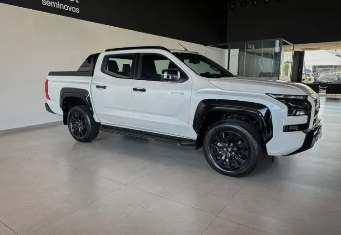 Mitsubishi TRITON Katana 2.4 CD 4X4 TB Diesel Aut. 2026