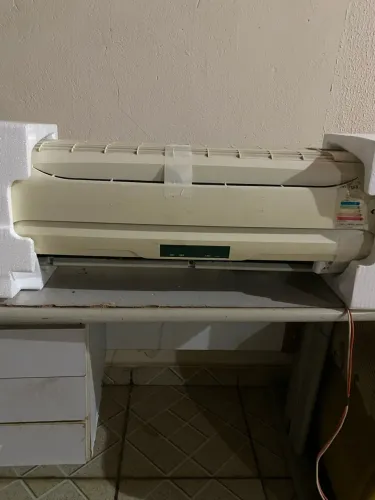 Ar condicionado Brize 7000 BTUS c/defeito