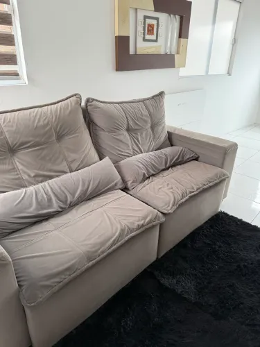 Sofá e rack 