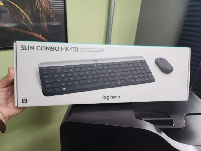 Slim Combo Teclado e Mouse Logitech MK470 Sem Fio