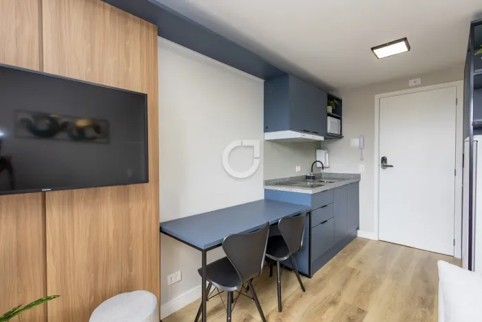 Studio Completo e Moderno no Rebouças: Ideal para Estudantes da PUC-PR!