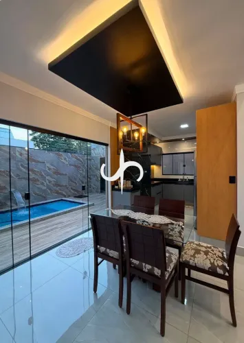 Linda casa Vila Jaiara 3 Quartos e Piscina | Próximo Av. Fernando Costa